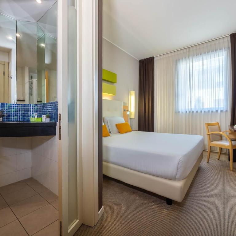 iH Hotels Milano Gioia - Camera Matrimoniale - 2