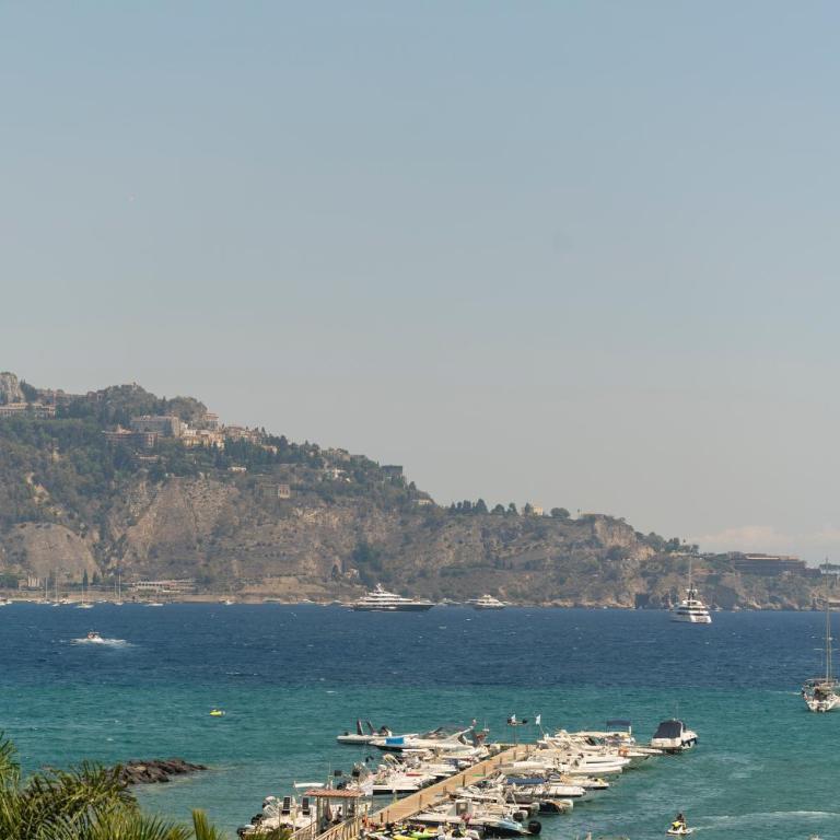 Sea View Apartment in Naxos - One-Bedroom Apartment - 3