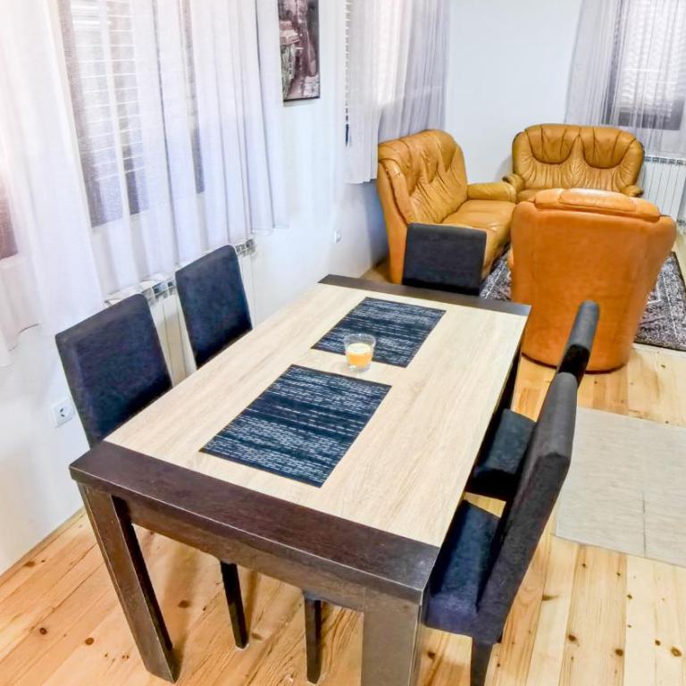 Durmitor Mountain View House Žabljak - Three-Bedroom House - 28