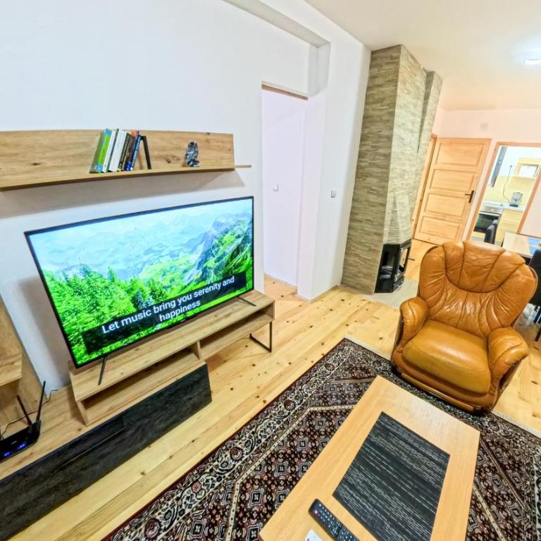 Durmitor Mountain View House Žabljak - Three-Bedroom House - 37