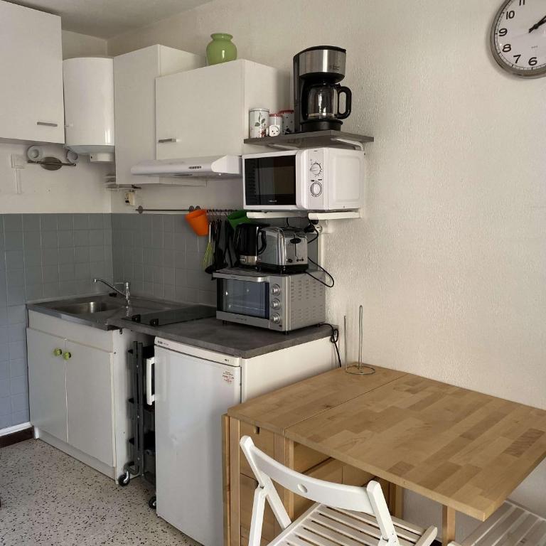 Studio climatisé avec balcon proche centre et thermes, Balaruc-les-Bains - FR-1-553-21 - Studio - 4