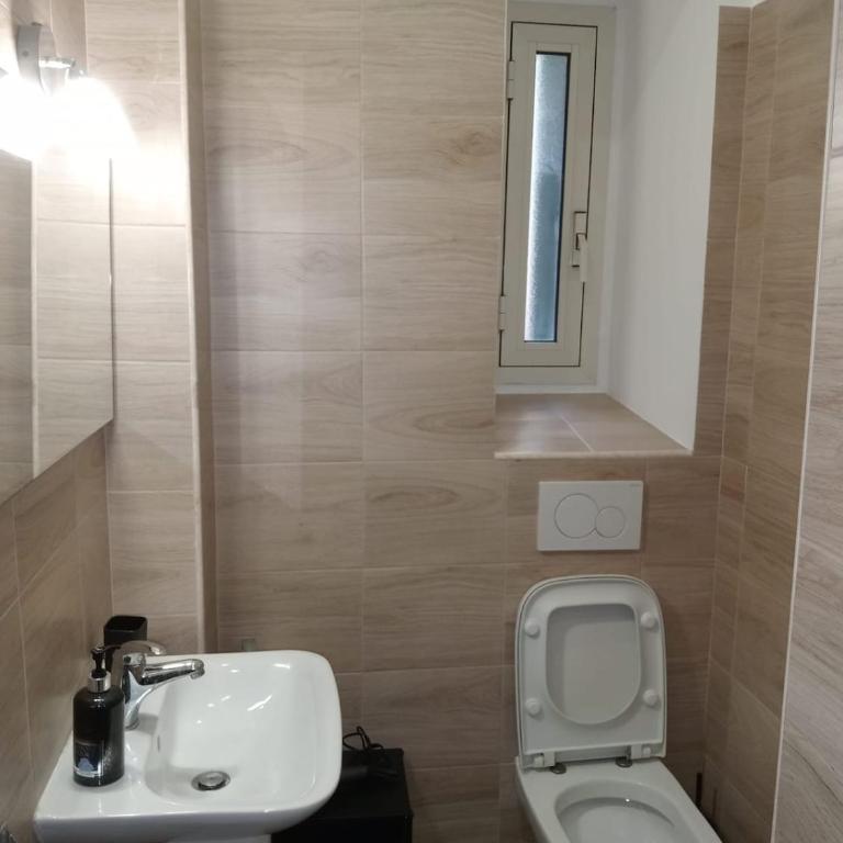 Laterano 190 apt at Colosseo - Appartamento con 2 Camere da Letto - 18