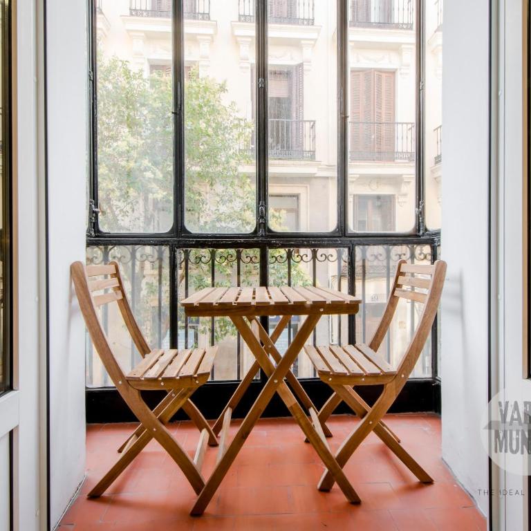 Leon Urban Suites - Two-Bedroom Apartment with Terrace - 2