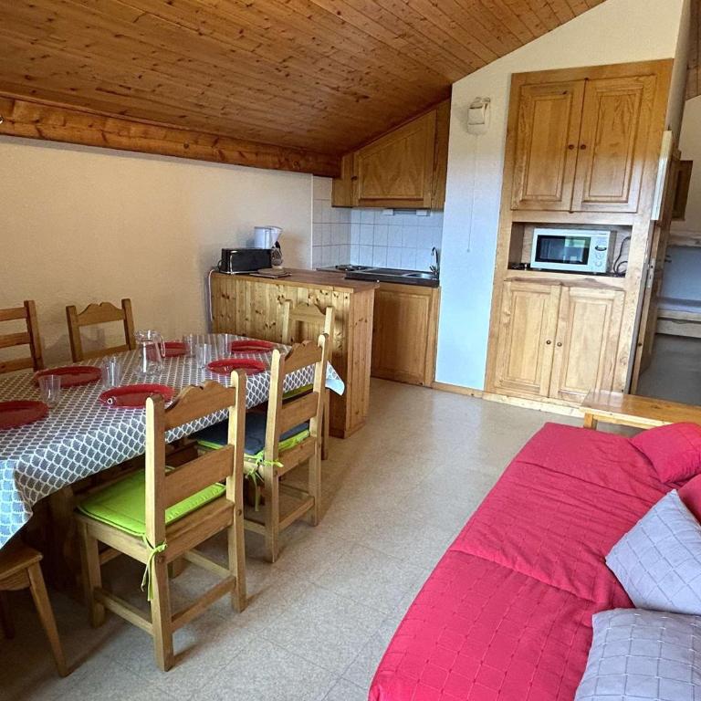 Studio cabine Les Saisies 6 pers proche ski - Appartement 1 Chambre - 11