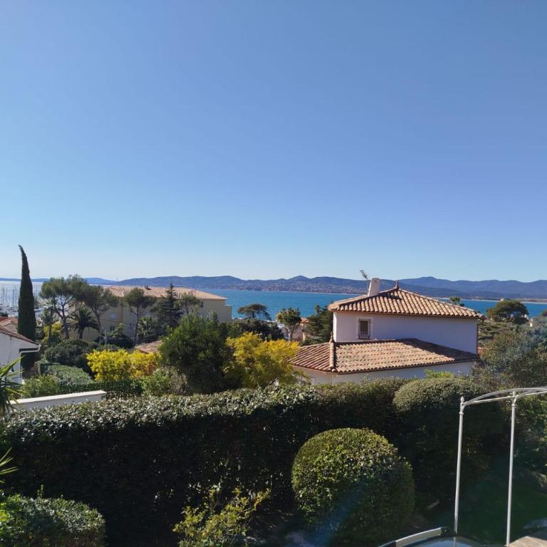 Appt 83m2 rez de jardin dans villa parc privé balcon vue mer - Apartment mit 1 Schlafzimmer und Gartenblick - 26
