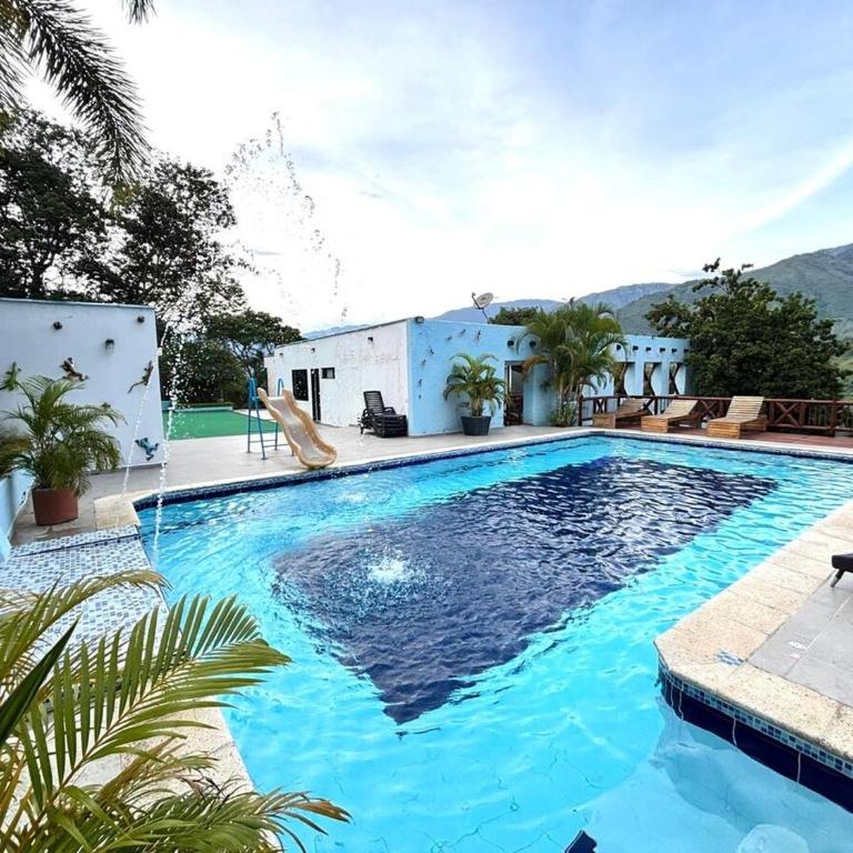 Recreation farm in San Jerónimo - Casa de 7 dormitorios - 6