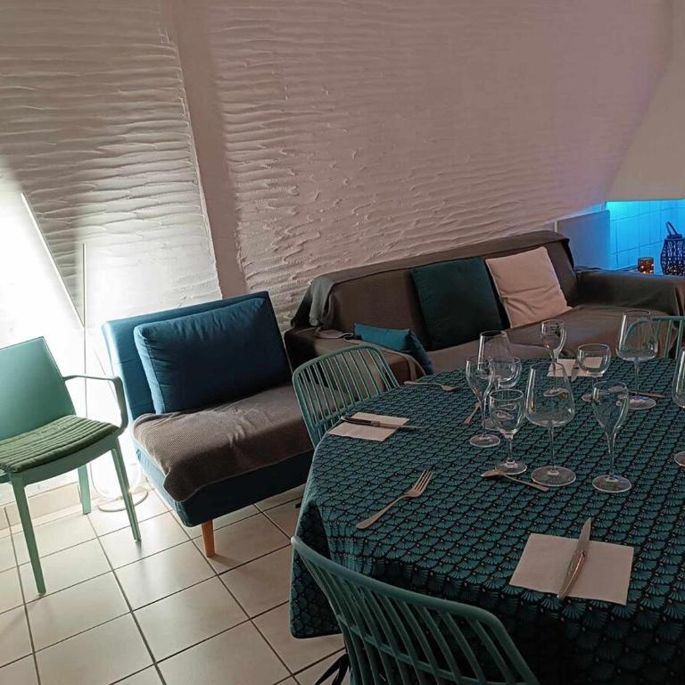 Appartement climatisé accès direct plage - Apartment mit 1 Schlafzimmer - 37