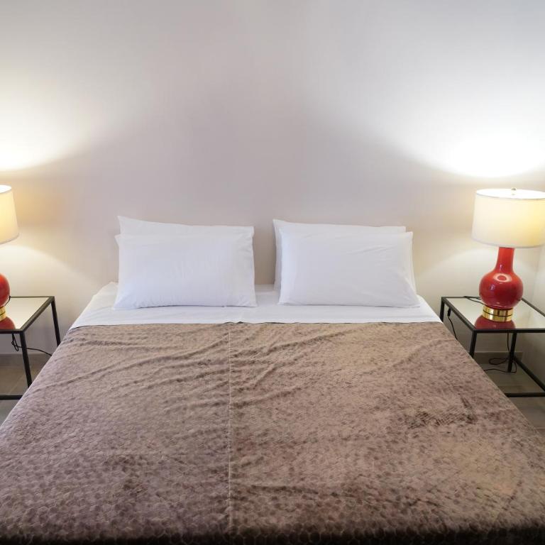 Corte Artemide - King Room with Pool View - 7
