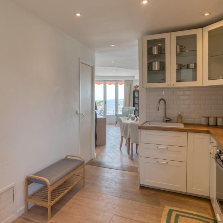 A16 Staywizus - 2BDR Sea View - City Center - Parking & Terrace - Two-Bedroom Apartment - 18
