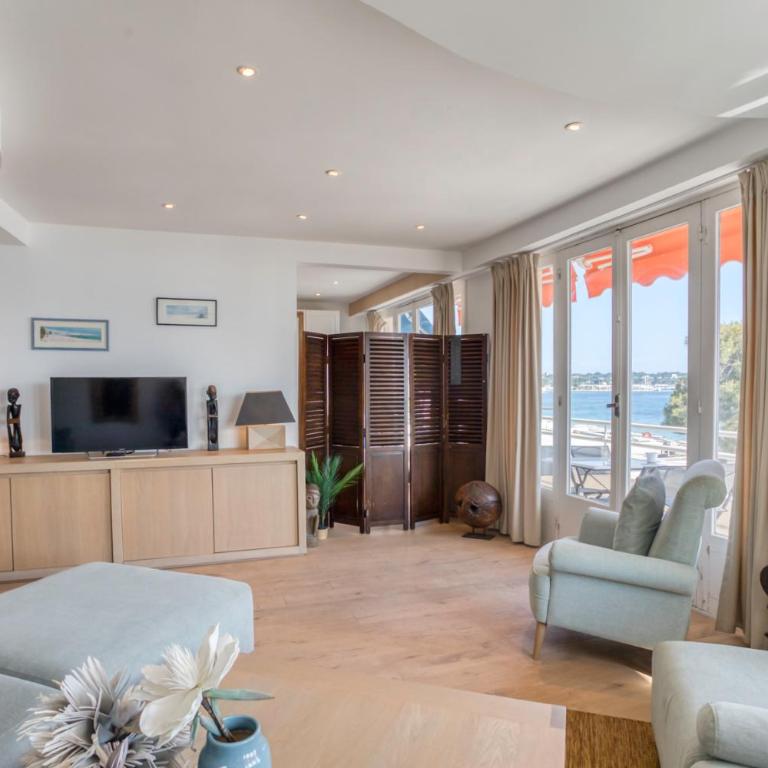 A16 Staywizus - 2BDR Sea View - City Center - Parking & Terrace - Two-Bedroom Apartment - 36