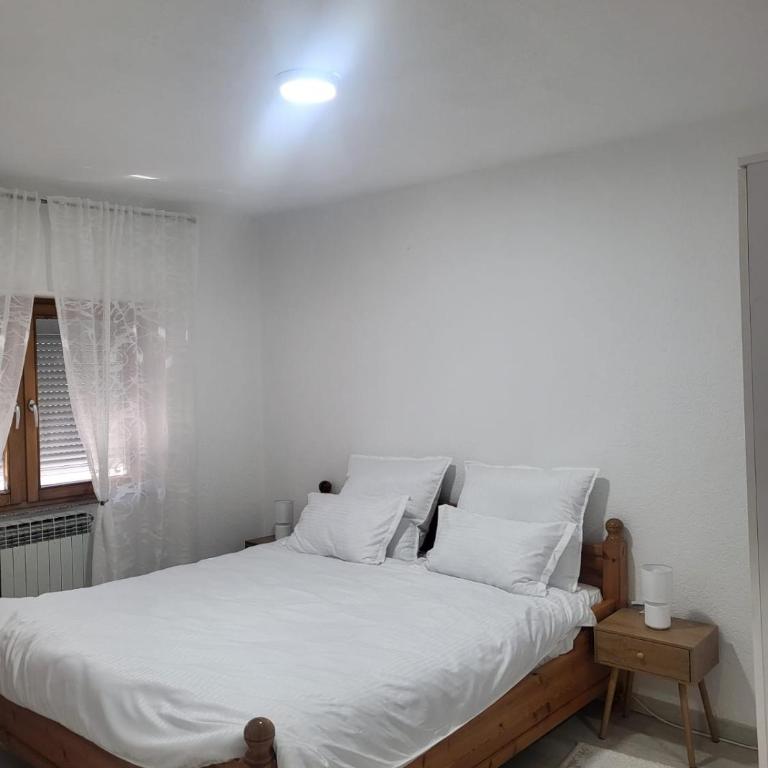 Apartman MM - Two-Bedroom Apartment - 5