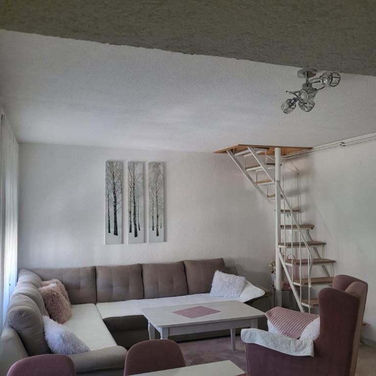 Apartman MM - Two-Bedroom Apartment - 1
