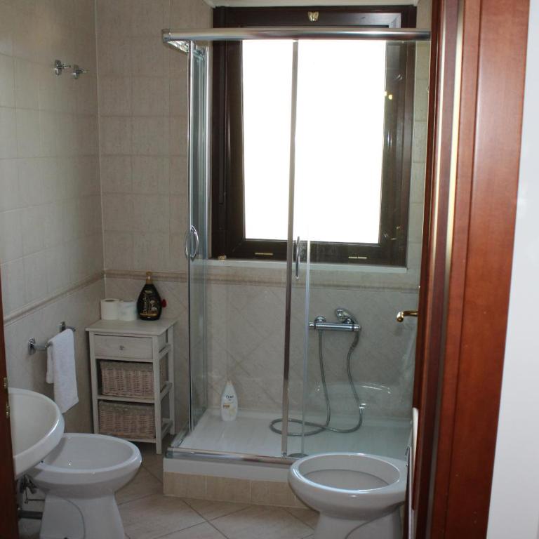 B&B le Pleiadi Aeroporto Fiumicino - Camera Matrimoniale con Bagno in Comune - 3