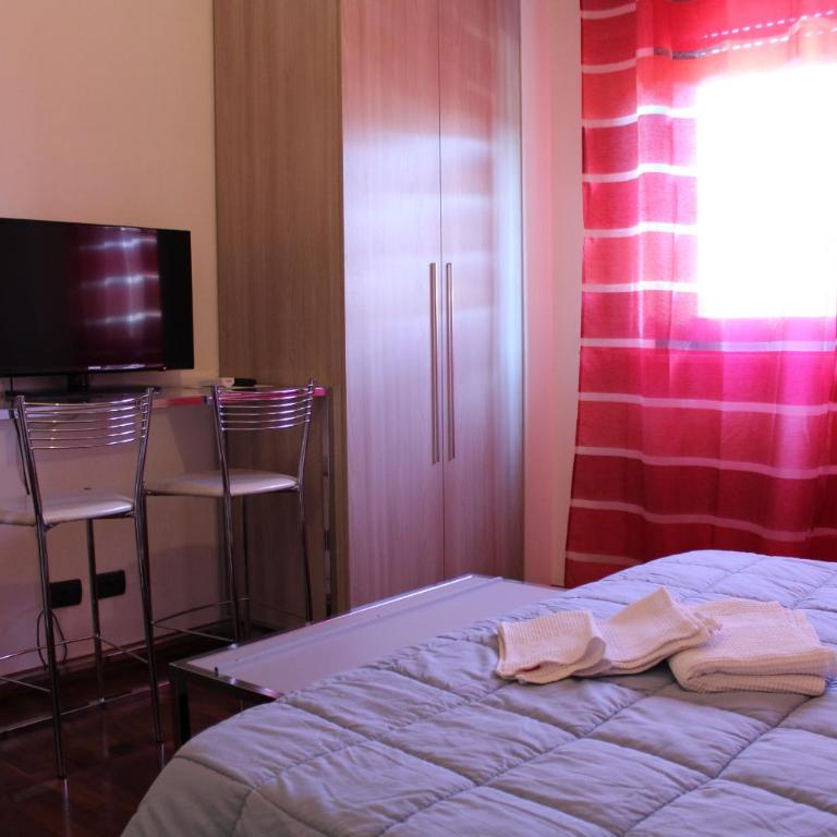 B&B le Pleiadi Aeroporto Fiumicino - Camera Matrimoniale con Bagno Privato - 8