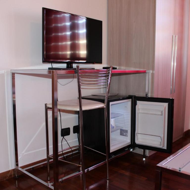 B&B le Pleiadi Aeroporto Fiumicino - Camera Matrimoniale con Bagno Privato - 14