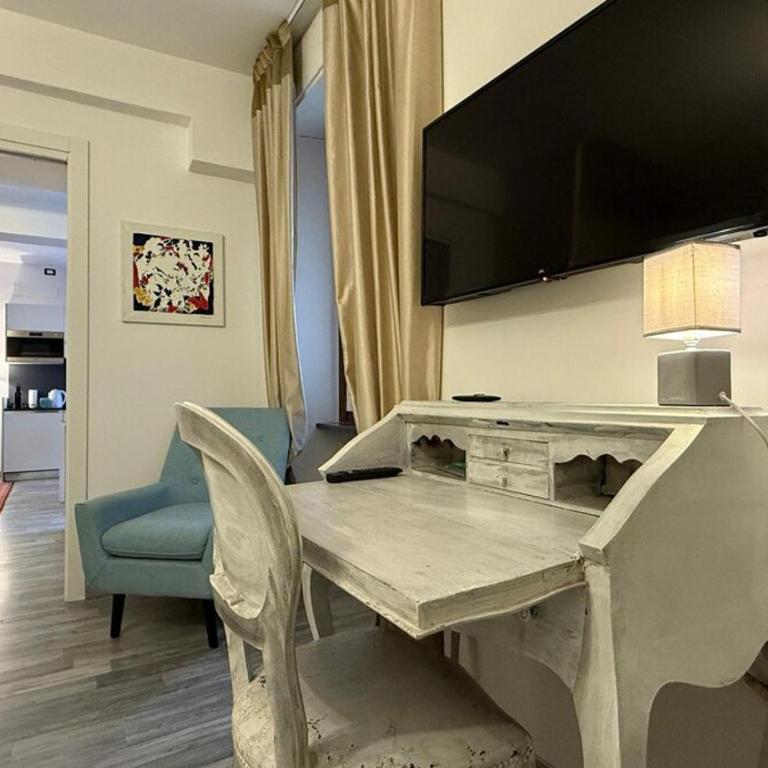 Suite Cavour - Appartamento con 2 Camere da Letto - 6
