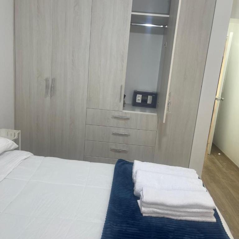 Moderno departamento 2 dormitorios con patio - Apartamento de 2 dormitorios - 7