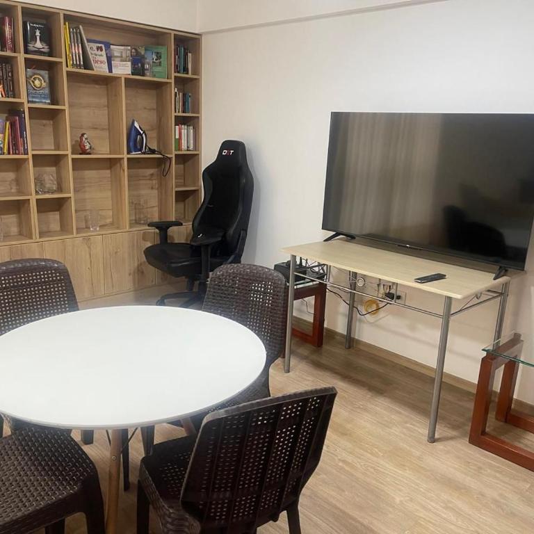 Moderno departamento 2 dormitorios con patio - Apartamento de 2 dormitorios - 9