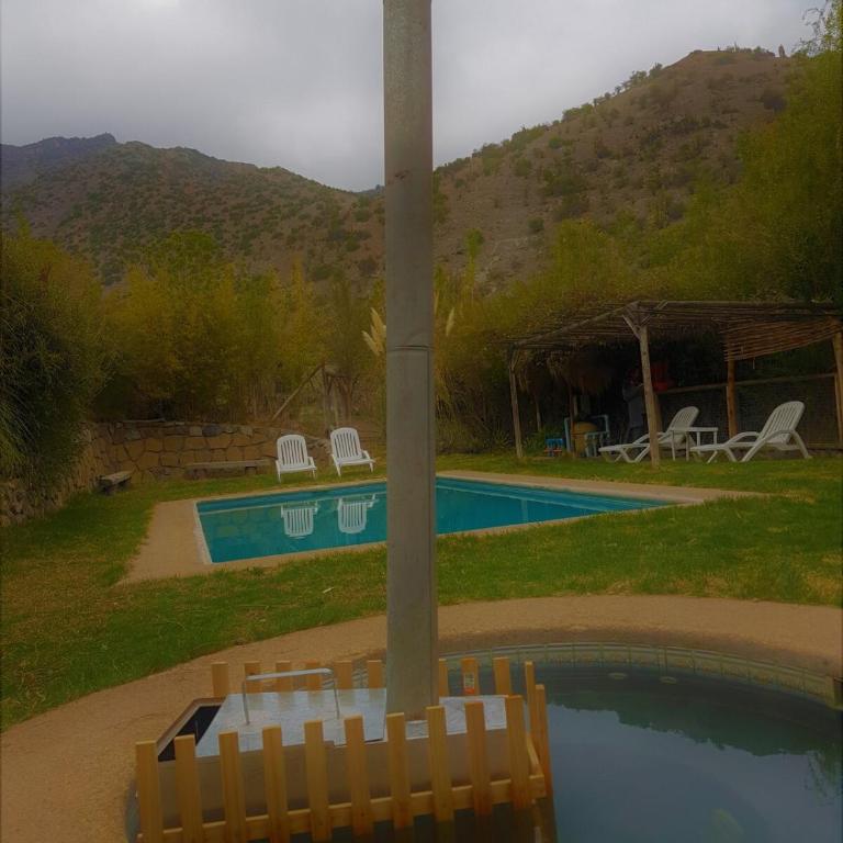 Gran Casa y Parcela de Campo y Montaña a 90 minutos de Santiago - Five-Bedroom House - 91