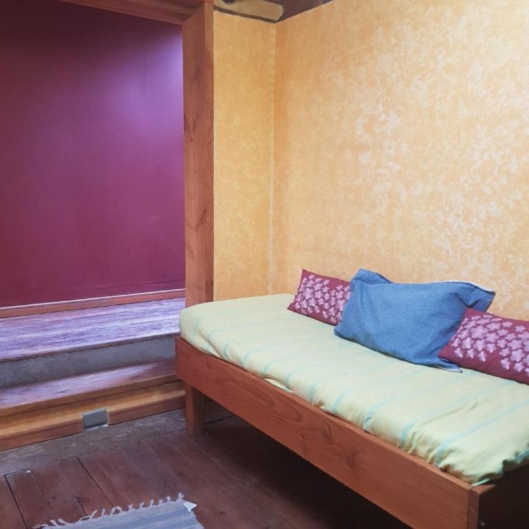 Gran Casa y Parcela de Campo y Montaña a 90 minutos de Santiago - Five-Bedroom House - 69