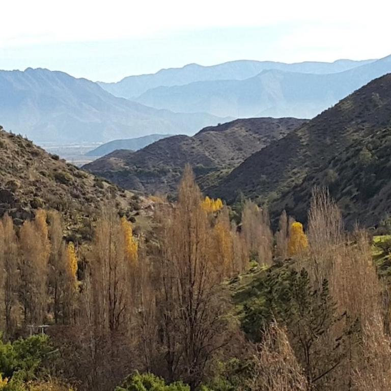 Gran Casa y Parcela de Campo y Montaña a 90 minutos de Santiago - Five-Bedroom House - 38
