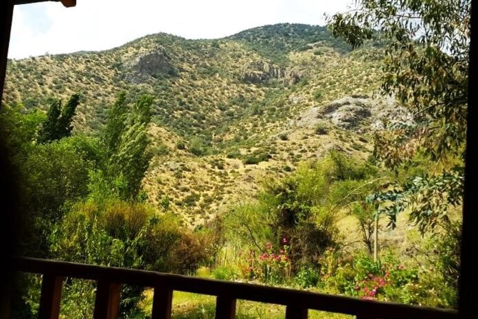 Gran Casa y Parcela de Campo y Montaña a 90 minutos de Santiago - Five-Bedroom House - 87