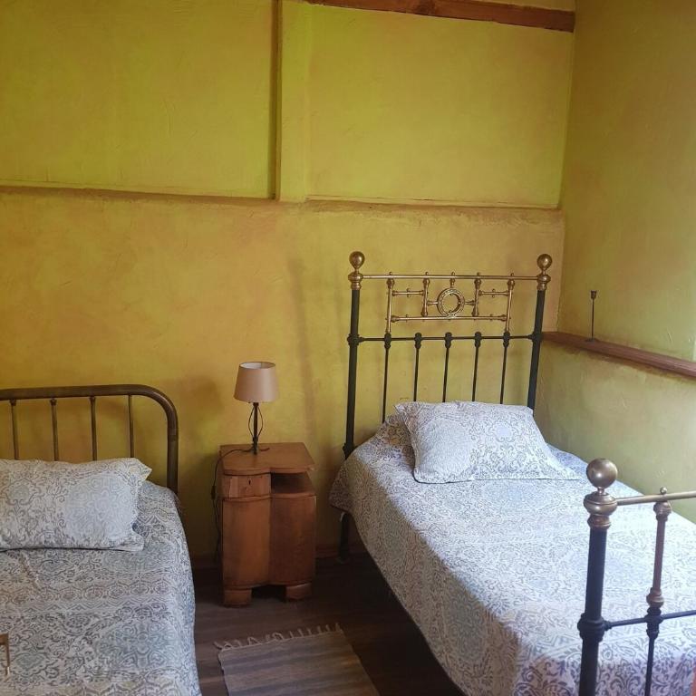 Gran Casa y Parcela de Campo y Montaña a 90 minutos de Santiago - Five-Bedroom House - 67