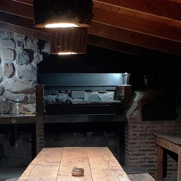 Gran Casa y Parcela de Campo y Montaña a 90 minutos de Santiago - Five-Bedroom House - 85