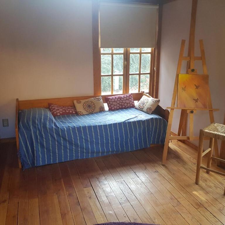 Gran Casa y Parcela de Campo y Montaña a 90 minutos de Santiago - Five-Bedroom House - 73