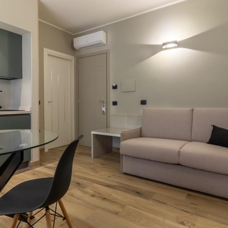 NOEMI chic rooms and apartments - Apartment with Balcony - 17
