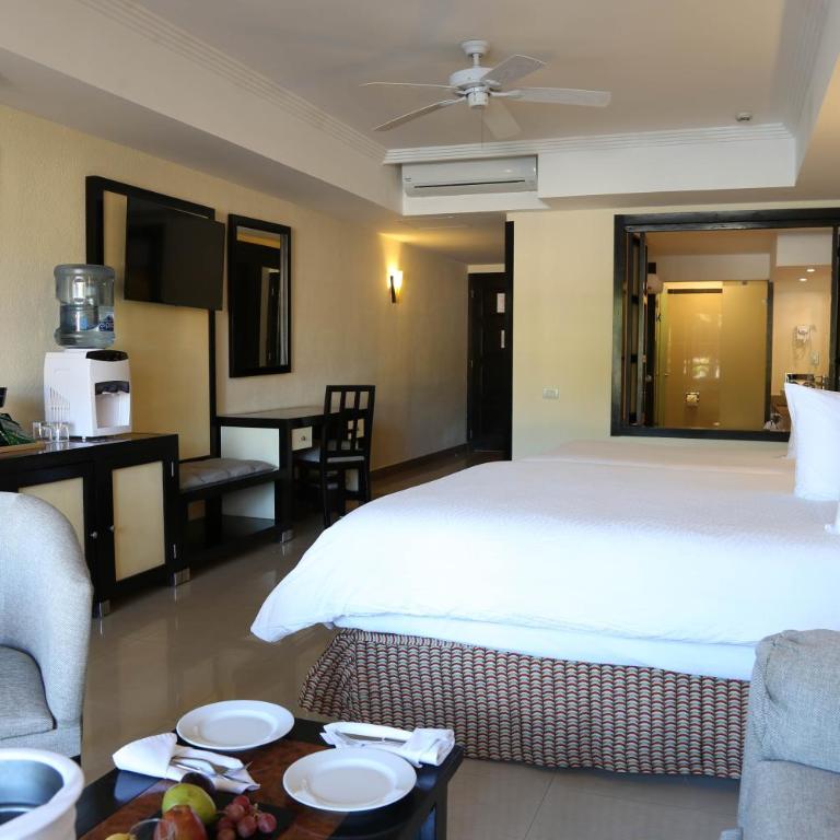 Sandos Playacar All Inclusive - Riviera Family Queen Junior Suite - 4