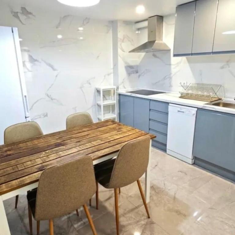 Spacious Martí Apartment - Apartamento - 7