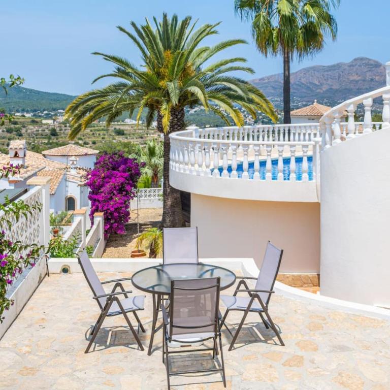 Sunny & Soul Villa - Private Pool, BBQ & Mediterranean Garden - Vacation Home - 2