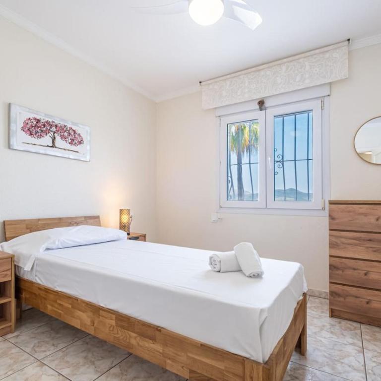 Sunny & Soul Villa - Private Pool, BBQ & Mediterranean Garden - Vacation Home - 13
