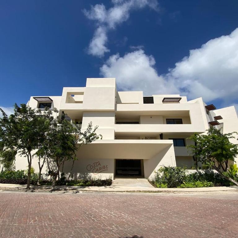 Luxe Jungle Retreat with Private Terrace & Jacuzzi in Aldea Zama - Two-Bedroom Deluxe Apartment - 33