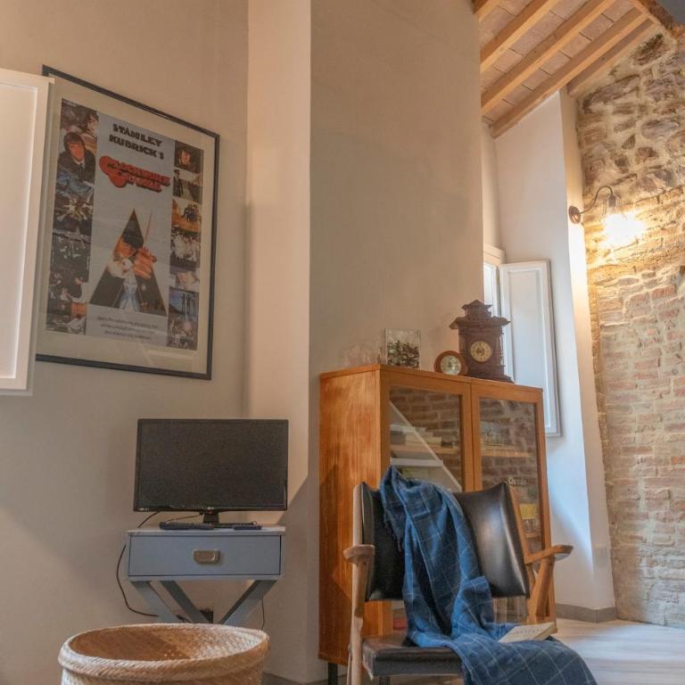 Stone loft with cozy terrace downtown Perugia - Appartamento con 2 Camere da Letto - 60