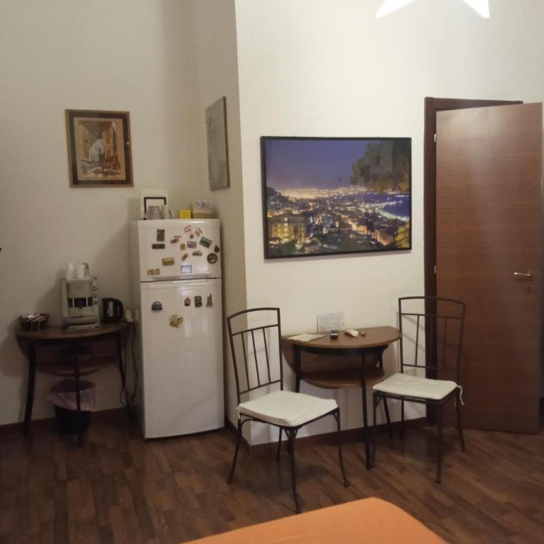 Napolibed - Quadruple Room with Private Bathroom - 3