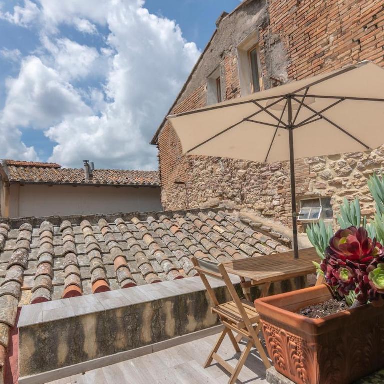 Stone loft with cozy terrace downtown Perugia - Appartamento con 2 Camere da Letto - 4