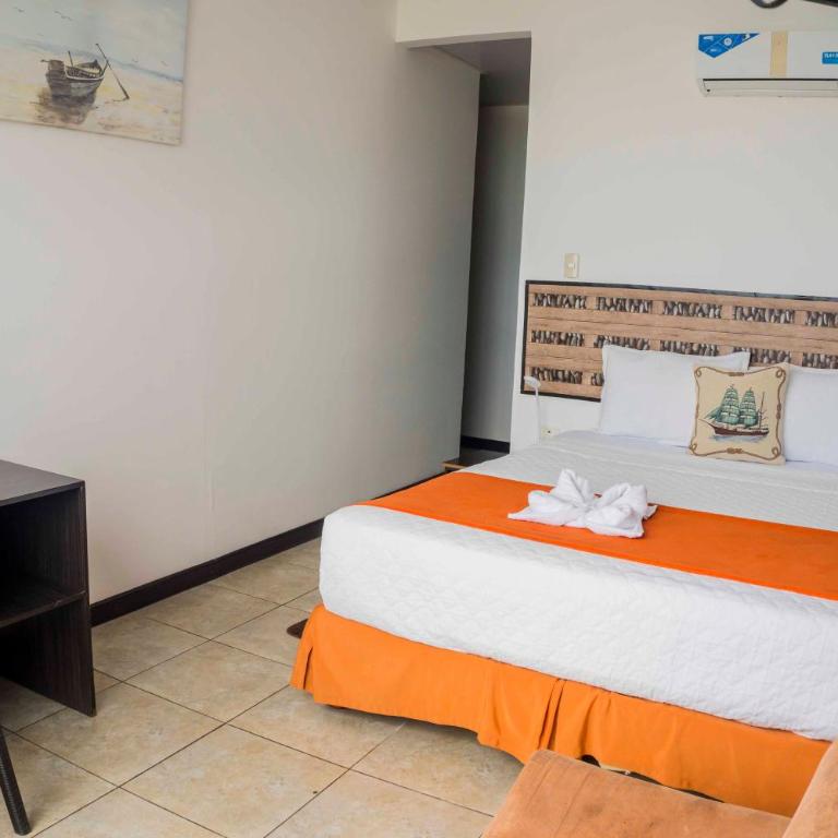 Hotel Punta Azul - Queen Room with Sea View - 3