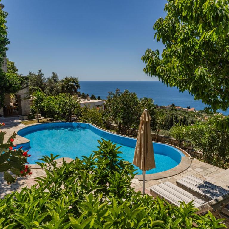 Castello degli Aranci Eco Resort - Two Bedroom Villa with Private Pool and Sea View - 1