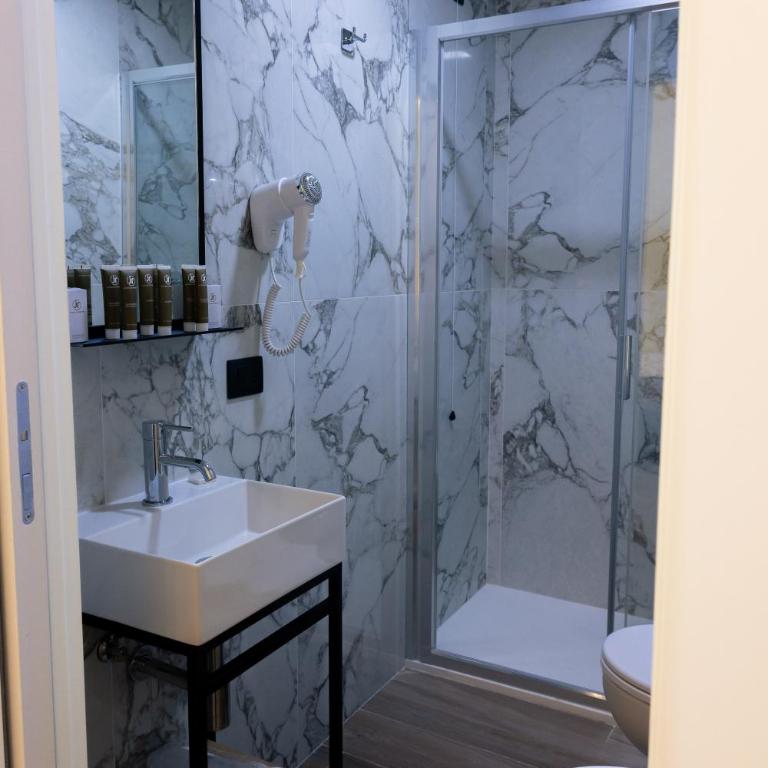 JR Hotels Hermes Firenze - Small Double Room - 4