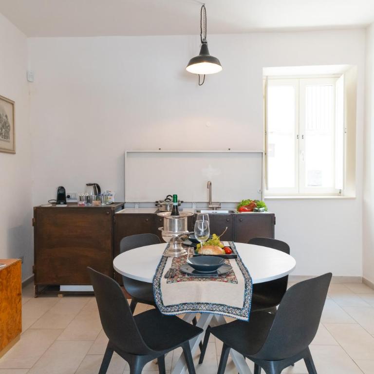 Arco del Mercato Apartment - Appartamento con 2 Camere da Letto - 22