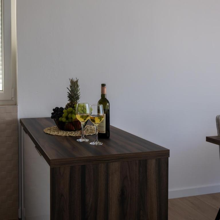 Tara Apartments - Apartman s 1 Spavaćom Sobom, Pogledom na More i Terasom - 11