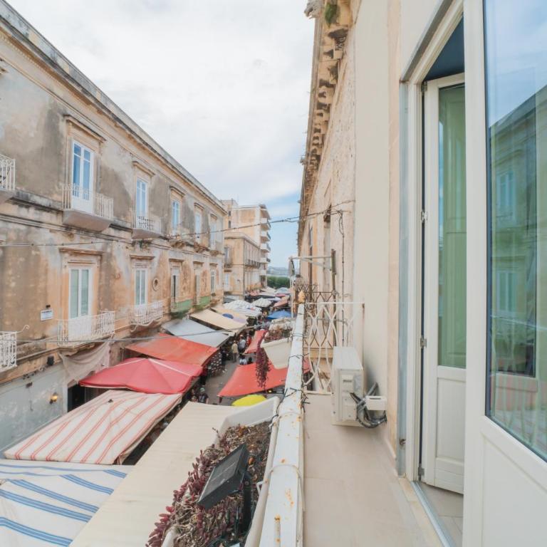 Arco del Mercato Apartment - Appartamento con 2 Camere da Letto - 48
