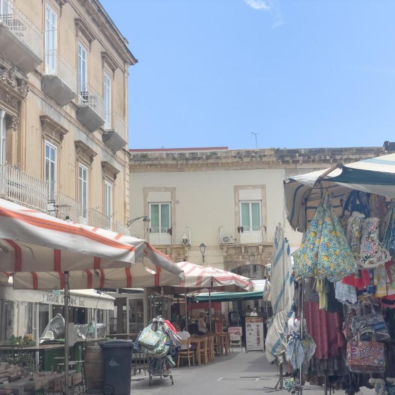 Arco del Mercato Apartment - Appartamento con 2 Camere da Letto - 59