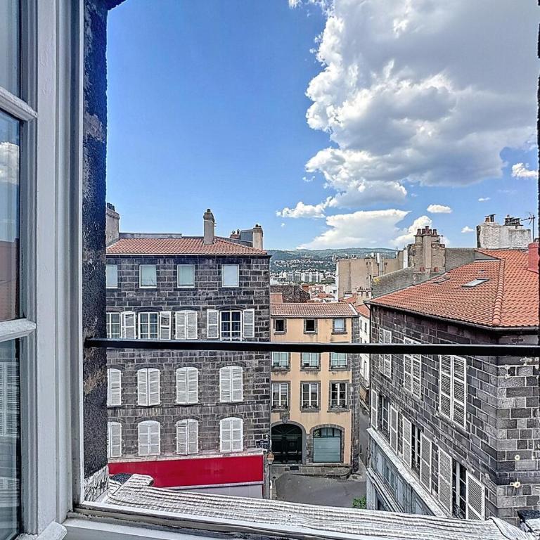 Vue Cathédrale lumineux & équipé en plein centre - Appartement - 4