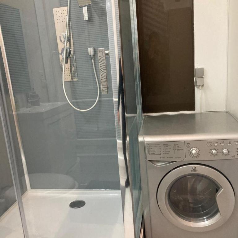 ARC de TRIOMPHE - One-Bedroom Apartment - 10