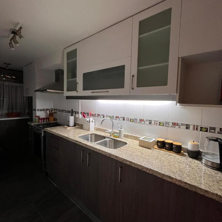 Top location and full comfort - Apartamento de 3 dormitorios con balcón - 11