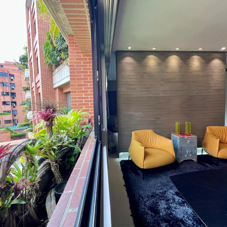 Residencias Quinta Gloria en Campo Alegre Caracas - Two-Bedroom Apartment - 1