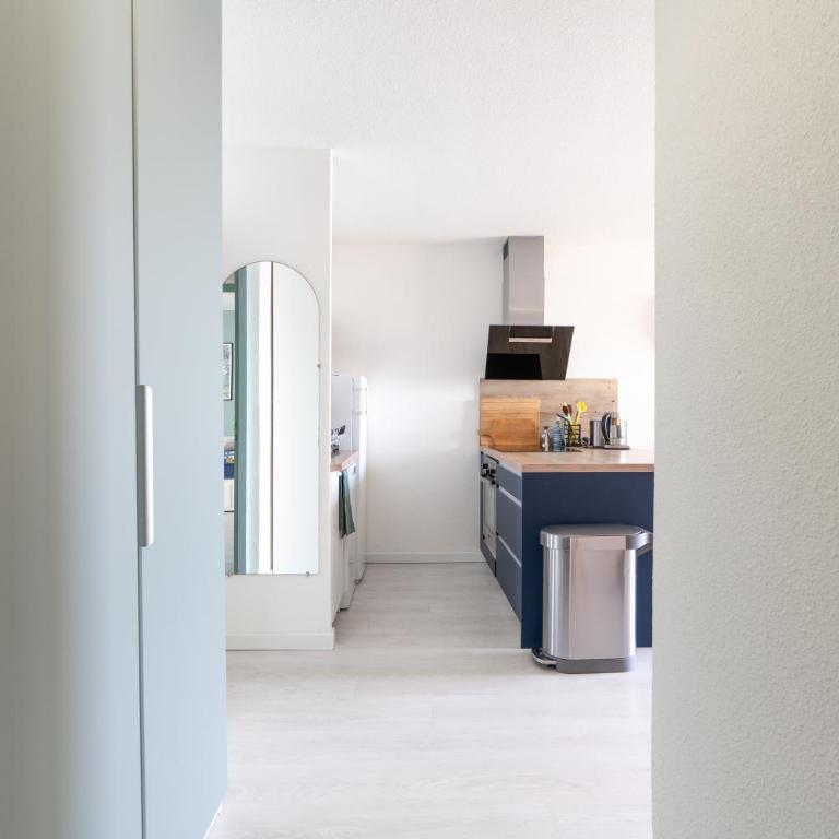 Corniche Azur YourHostHelper - Two-Bedroom Apartment - 3